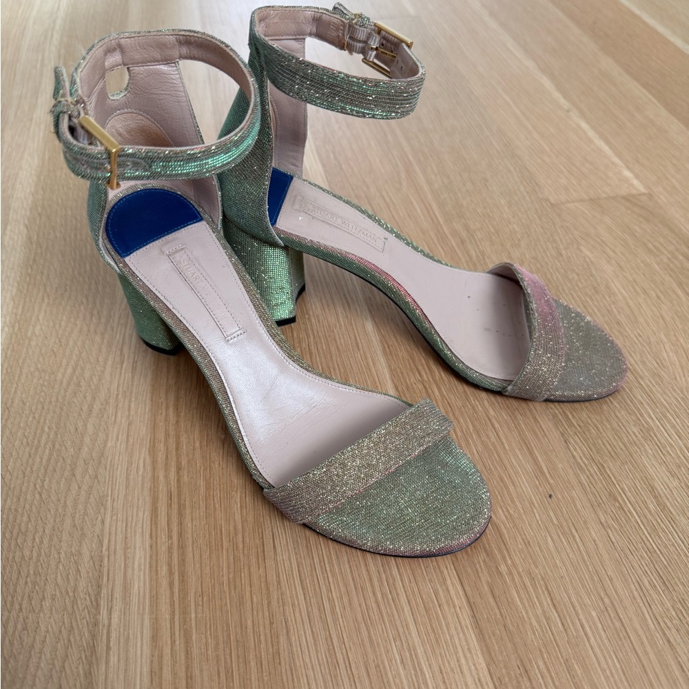 Stuart Weitzman. Barely used. Like new. No box.